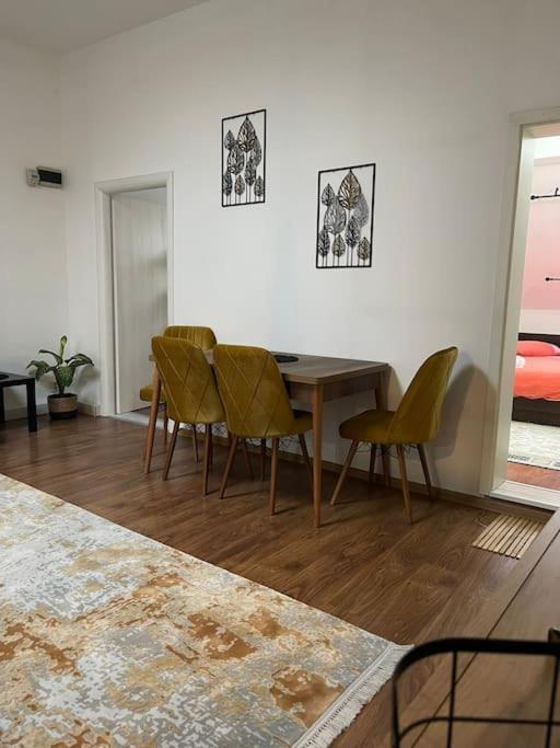 Apartament La Casa Τιμισοάρα Εξωτερικό φωτογραφία