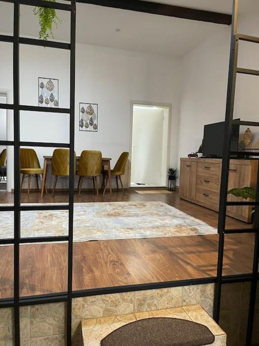 Apartament La Casa Τιμισοάρα Εξωτερικό φωτογραφία