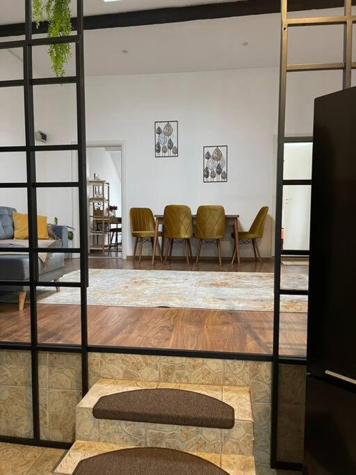 Apartament La Casa Τιμισοάρα Εξωτερικό φωτογραφία